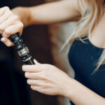 Fabricant d’e-liquides et de vapoteuses : comprendre les enjeux d’un marché en pleine structuration